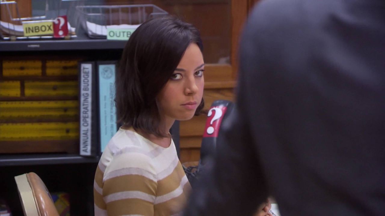 06x05 Gin It Up! 0001 283629 Aubrey Plaza Online